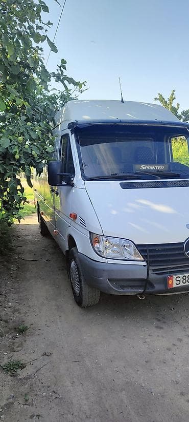 Унаа: Mercedes-Benz Спринтер: 2002 г., 2.2 л, Кол менен иштөөчү, Дизель, Van — 2