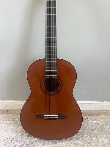 кейс для гитары: Классическая гитара Yamaha C40
В хорошем состоянии — 1