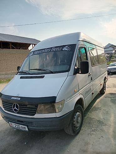 Автобус, Mercedes-Benz