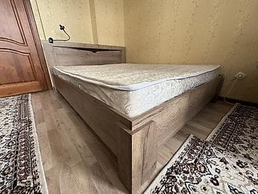 Мебель: Двуспальная кровать, Б/у, С матрасом, длина - 210 см — 3