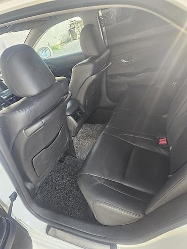 краун гибрид: Toyota Crown: 2009 г., Автомат, Гибрид, Седан — 8