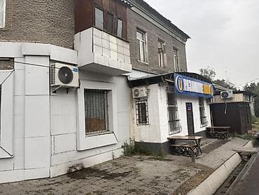 Коммерческая недвижимость: 42,1 м² аянттагы эркин багыттагы коммерциялык жай сатылат. Эки — 2