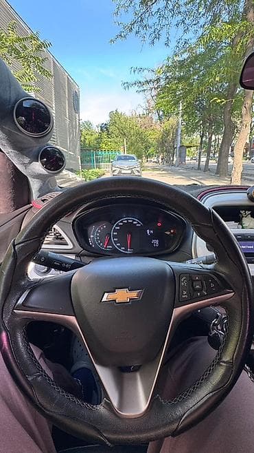 shevralet spark: Chevrolet Spark: 2016 г., 1 л, Автомат, Бензин, Хэтчбэк — 9