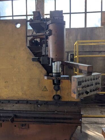 биндеры 12 листов электрические: Пресс станок без ЧПУ, Гидравлический, Б/у — 10