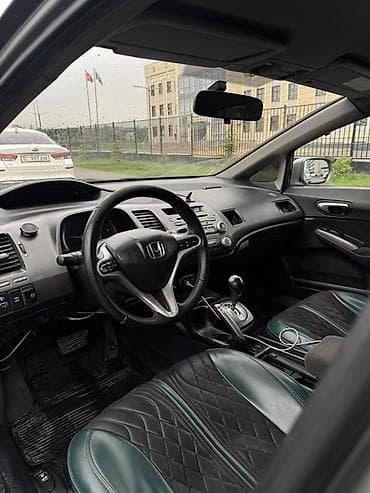 mini cooper: Honda Civic: 2008 г., 1.8 л, Автомат, Газ, Седан — 5