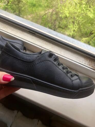 фирменная обувь из италии: Очень качественная кожаная обувь .Привезли с Италии размер не подошел — 4