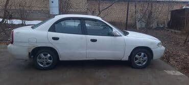 тико сатам: Daewoo Nubira: 1997 г., 1.6 л, Механика, Бензин, Седан — 4