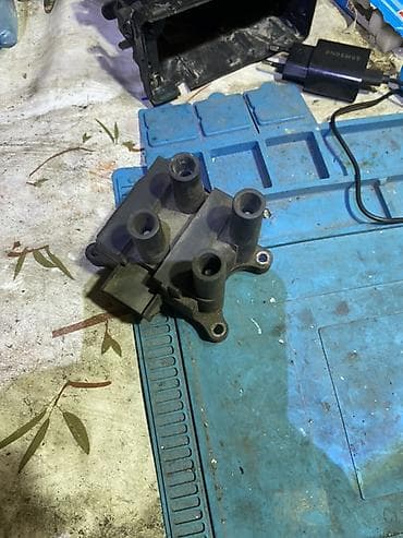 Катушка зажигания Ford 2003 г., Б/у, Оригинал