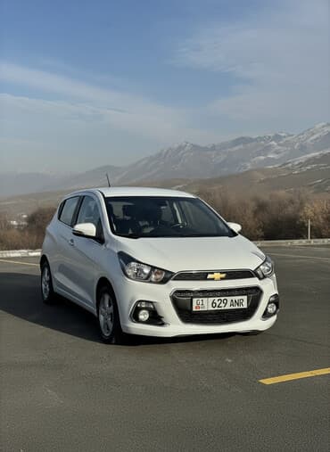 Chevrolet Spark: 2016 г., 1 л, Вариатор, Бензин, Хэтчбэк at lalafo.kg Chevrolet Spark: 2016 г., 1 л, Вариатор, Бензин, Хэтчбэк