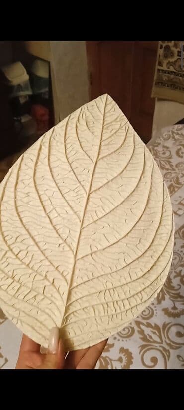 Продаю универсальный молд высота 30 ширина по середине 22