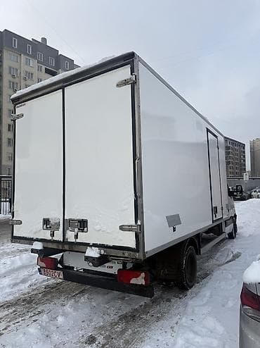машина мерседес спринтер: Жеңил жүк ташуучу унаа, Mercedes-Benz — 10