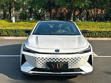 Changan : 2024 г., 1.5 л, Автомат, Гибрид, Хэтчбэк