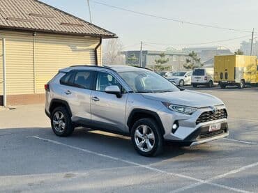 Toyota RAV4: 2021 г., 2.5 л, Автомат, Гибрид, Кроссовер