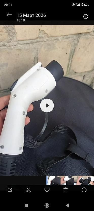 claas markant 65: Портативное зарядное устройство для электромобилей (EVSE) с разъёмом — 1