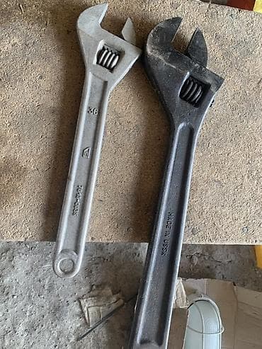 бесплатна: Разводные ключи (набор из 2 шт.) - Тип: универсальные разводные — 2