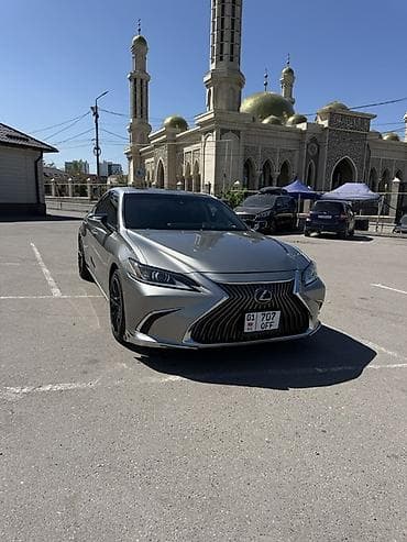 Lexus ES: 2021 г., 3.5 л, Гибрид, Седан