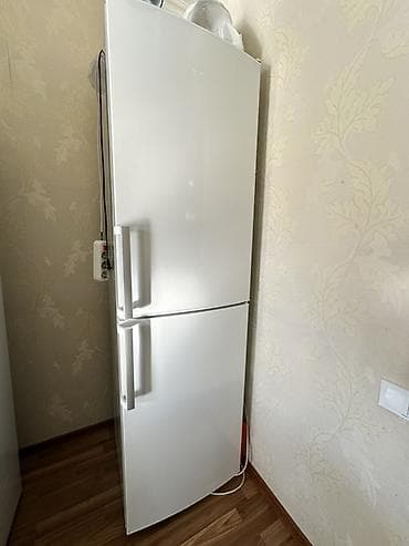 Холодильник Atlant, Б/у, Двухкамерный, No frost