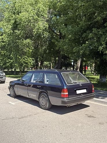 mers e124: Mercedes-Benz W124: 1989 г., 2.3 л, Механика, Бензин, Универсал — 6