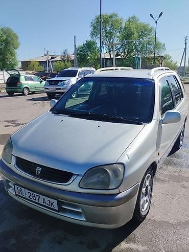 Toyota Raum: 2002 г., 1.5 л, Автомат, Бензин, Минивэн