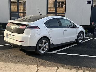 электро мобилы: Chevrolet Bolt: 2012 г., 1.4 л, Вариатор, Электромобиль, Лифтбек — 4