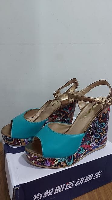 меняю на сапог: Босоножки, 37, AURA SHOES, Б/у, цвет - Голубой, Самовывоз — 1