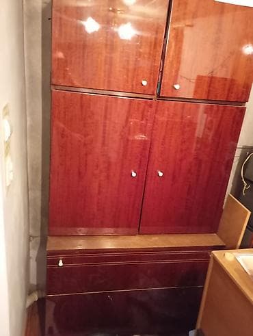 кухонный буфет: Стенка-шкаф, Тип стенки-шкафа: Советская, Для зала, Особенности: Для хранения посуды — 8