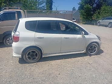 сатам алам: Honda Fit: 2001 г., Вариатор, Бензин, Хетчбек — 1