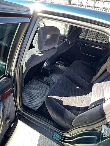ом 605: Audi A6: 1995 г., 2.6 л, Механика, Бензин, Седан — 4