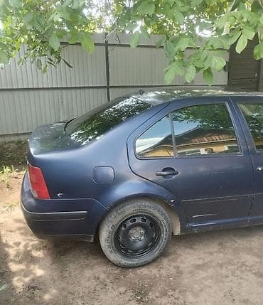 Volkswagen Bora: 1999 г., 1.6 л, Механика, Бензин, Седан — 5