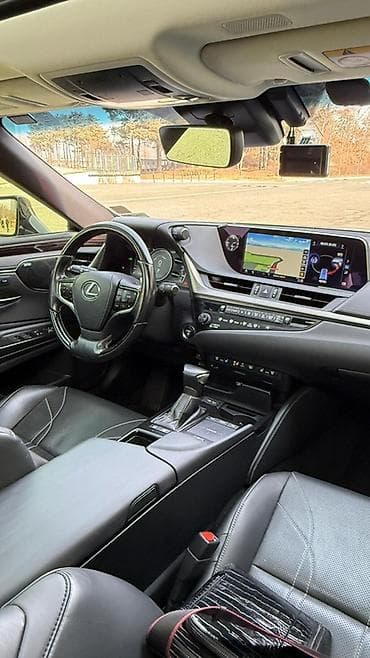 lexus es машина: Lexus ES: 2020 г., 2.5 л, Автомат, Гибрид, Седан — 9