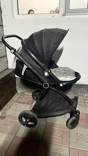 детские коляски zippy type 1: Прогулочная коляска (черная) - Легкая рама с поворотными передними — 1