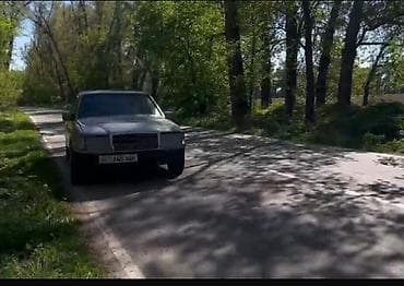 Транспорт: Mercedes-Benz W124: 1991 г., 2 л, Механика, Бензин, Седан — 10