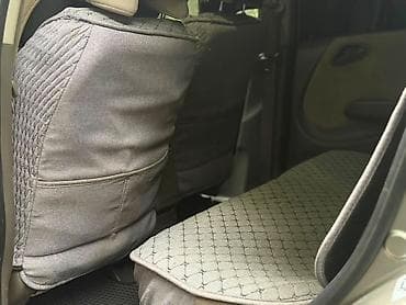 Honda Fit: 2005 г., 1.5 л, Бензин, Хэтчбэк — 4