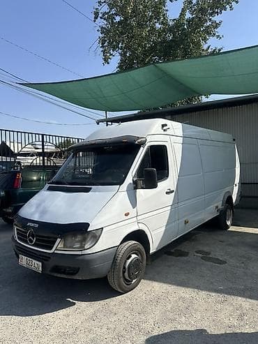 Унаа: Жеңил жүк ташуучу унаа, Mercedes-Benz, Стандарт, 2 т, Колдонулган — 1