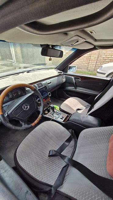 Mercedes-Benz E-Class: 1995 г., Седан — 7