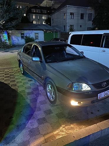 Toyota Avensis: 2001 г., 1.8 л, Автомат, Бензин, Седан — 2