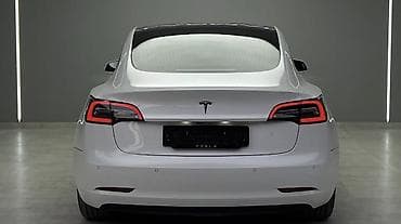 Tesla: Tesla Model 3: 2019 г., 5.5 л, Автомат, Электромобиль, Седан — 4