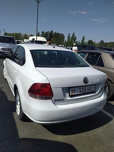 авто герметик: Volkswagen Polo: 2014 г., Механика, Седан — 1