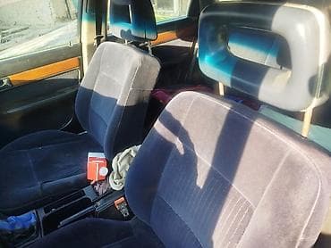 б3 б4: Audi 100: 1993 г., Механика, Бензин, Универсал — 3