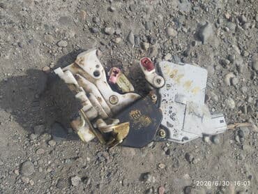 нисса патрол: Nissan Patrol Y61 Замок дверной центральный, Ниссан Патрол замок — 1