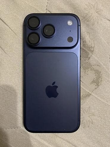 sd disk: IPhone 17 Pro MAX, синий цвет. Характеристики и детали: - Дисплей с — 4