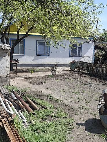 месторождение: Продаётся одноэтажный дом с приусадебным участком. - Планировка — 2