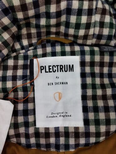 чачы casio: Продаю классный пуховик. Абсолютно новый. Привезли из США. Оказался — 6