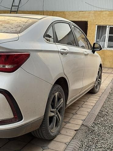 машина электрические: BYD : 2019 г., Автомат, Электромобиль, Седан — 4