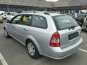 Chevrolet Lacetti: 2008 г., 1.6 л, Кол менен иштөөчү, Бензин, Универсал — 3
