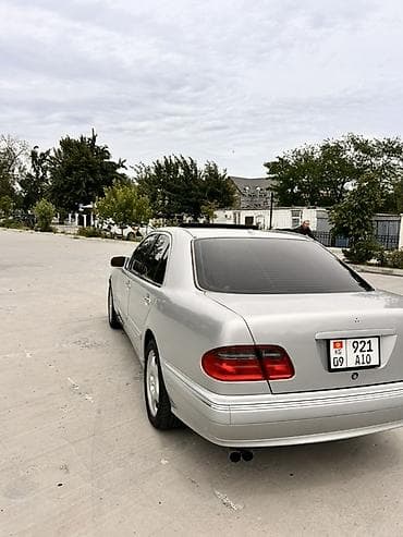 Транспорт: Mercedes-Benz E-Class: 2000 г., 3.2 л, Автомат, Дизель, Седан — 5