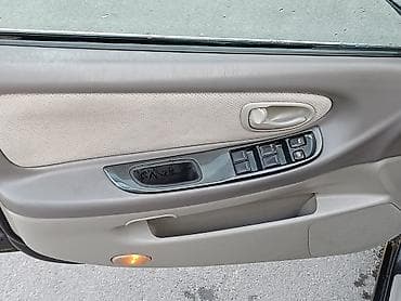 mazda 626 2002: Nissan Maxima: 2000 г., 0.3 л, Автомат, Газ, Седан — 3