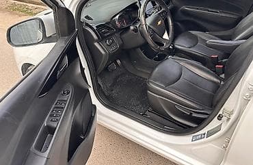 Chevrolet Spark: 2015 г., Автомат, Бензин — 3