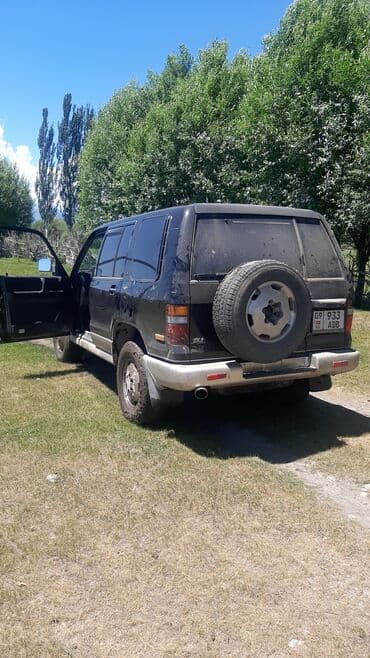 машина за 4000 долларов: Isuzu Trooper: 1993 г., Механика, Дизель, Внедорожник — 1