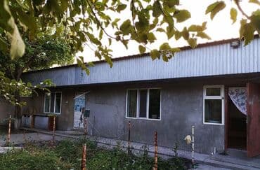 доброй дом: 20 м², 2 бөлмө, Брондолгон эшиктер, Забор, тосулган, Унаа токтотуучу жай — 7